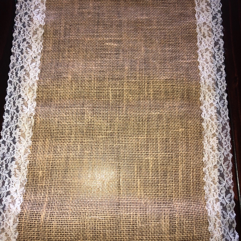 Lace burlap runners